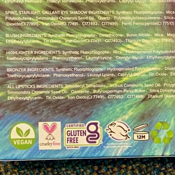 New Honeybee Gardens Resilience All in One Eyeshadow Blush & Lip Palette 🎨 - Picture 8 of 8